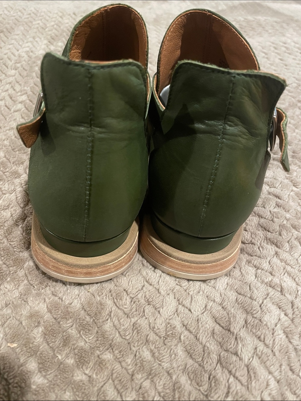 Mix Mooz Cara Olive Leather Sandals - Picture 5 of 10